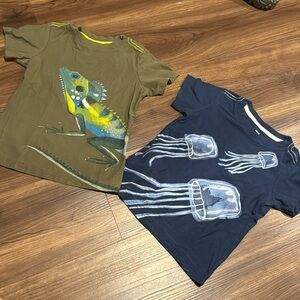 Tea Collection Boys Size 4 T-Shirts - Bundle of 2 - Iguana and Jellyfish